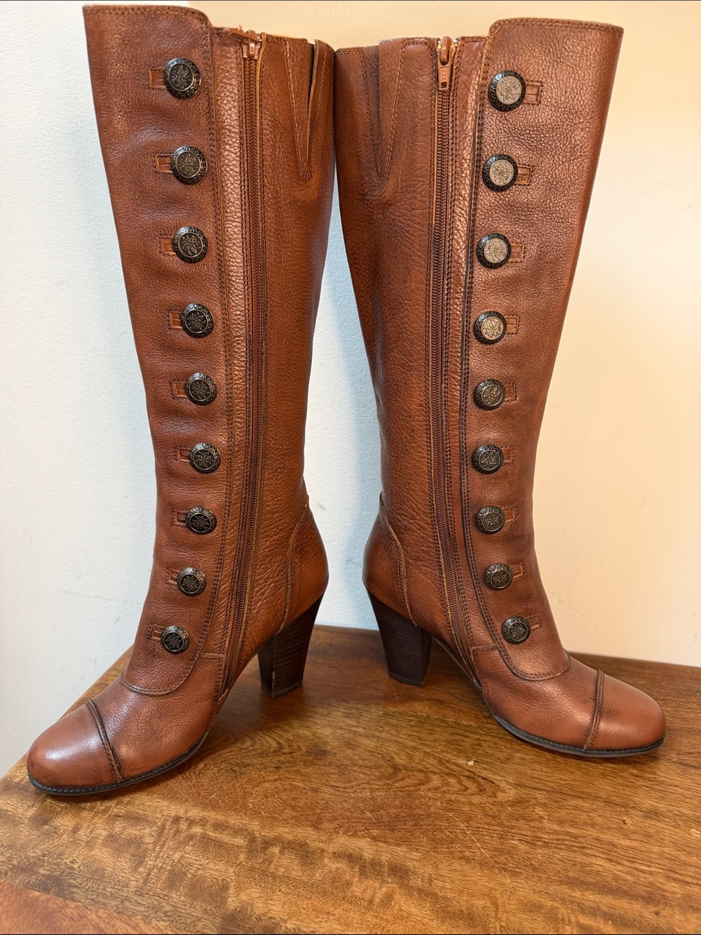Skechers Henley Women's Tall Brown Leather Button-Accent Heeled Boots Victorian - Picture 4 of 11
